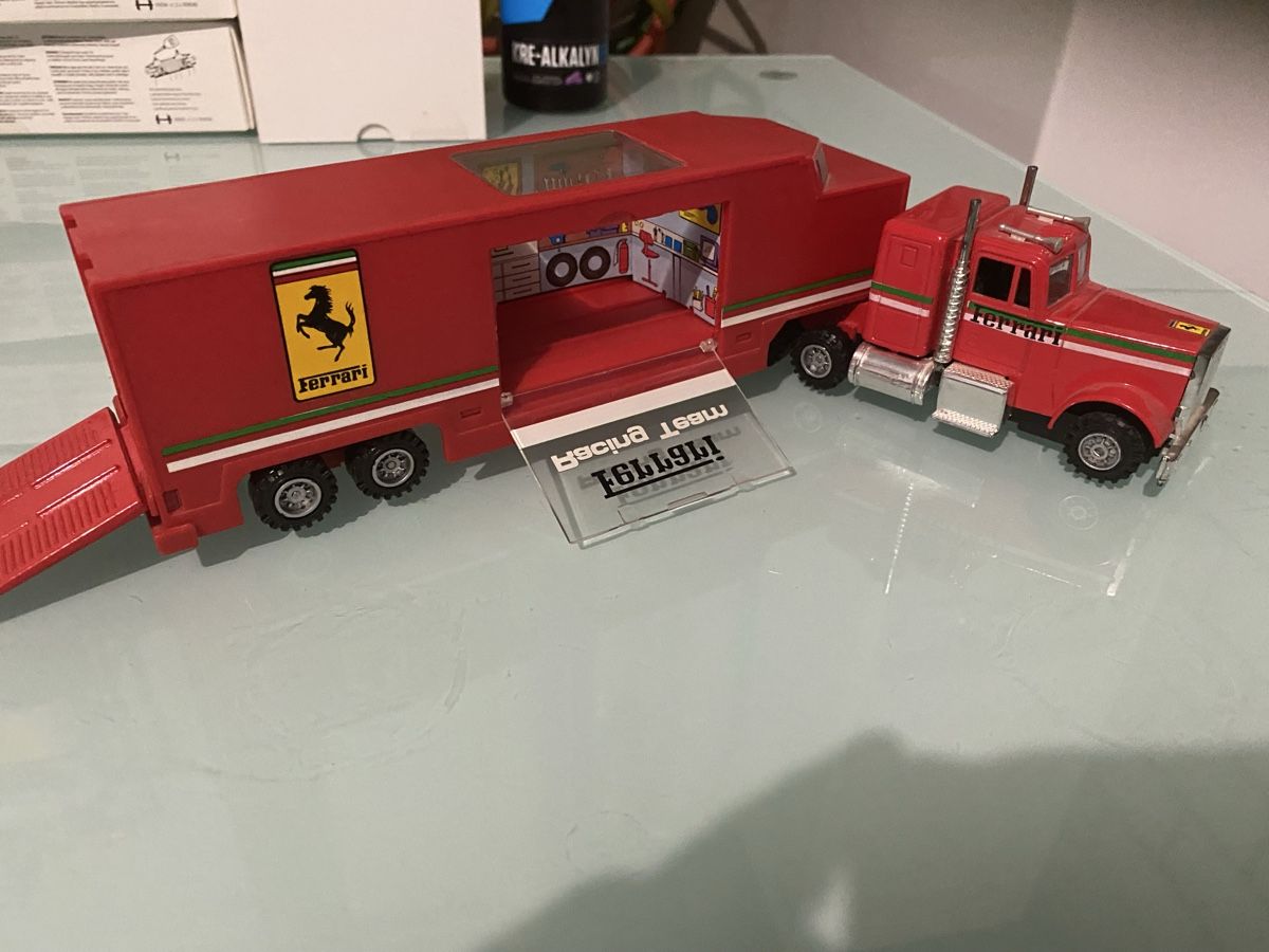 Ferrari Modellautos: Ferrari Racing Team Autotransporter  – Gebraucht aus St. Margrethen SG von Alfista_159 2