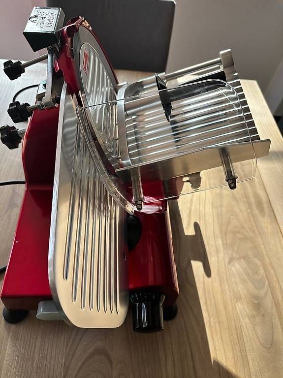 Elettrodomestici da cucina: Aufschnittmaschine – Usato da Flurlingen venduto da bmani64 2