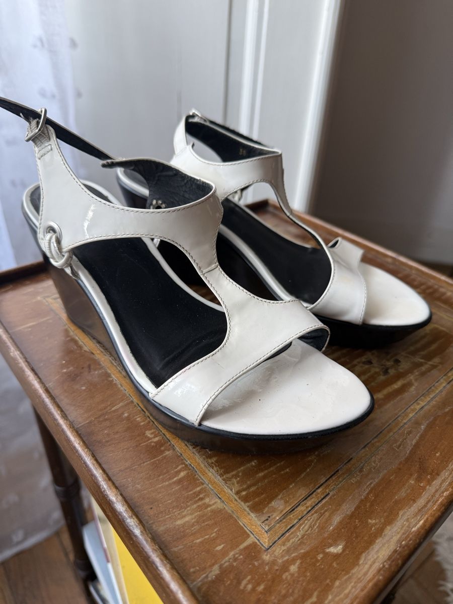 Scarpe da donna: Compensée blanc et noire  – Usato da Genève venduto da val_7zbb
