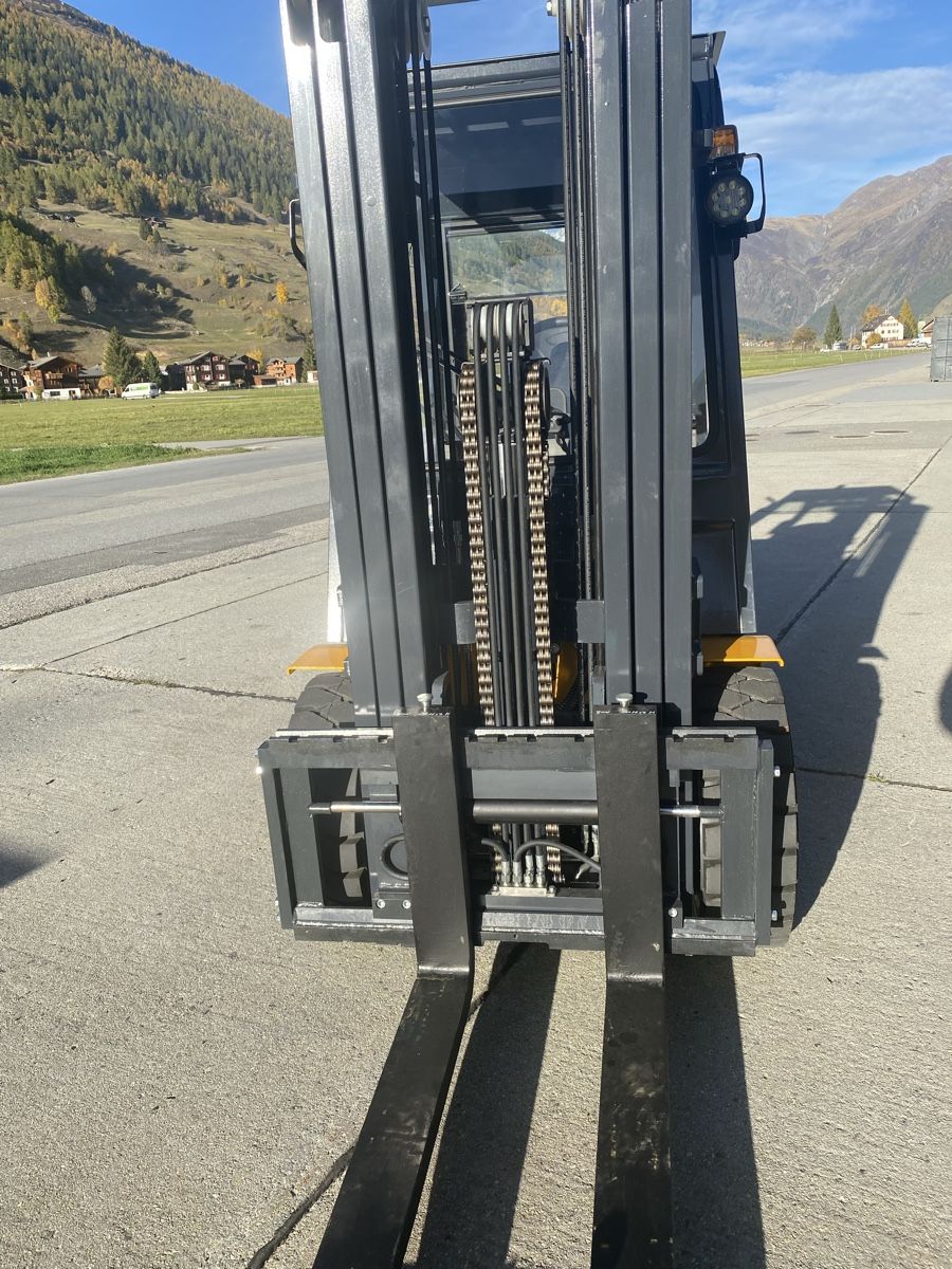 Mitsubishi Carrelli elevatori e a forche: Stapler HC 3.5T Mitsubishi Motor – Nuovo (secondo la descrizione) da Oberwald venduto da 7408 2