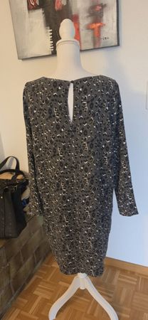 Kleid ICHI, Gr. 38, Grau mit Animal Print!