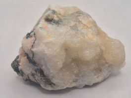 Chalcedon (Calzedon) mit Quarz und Moosachat, Indien (171)