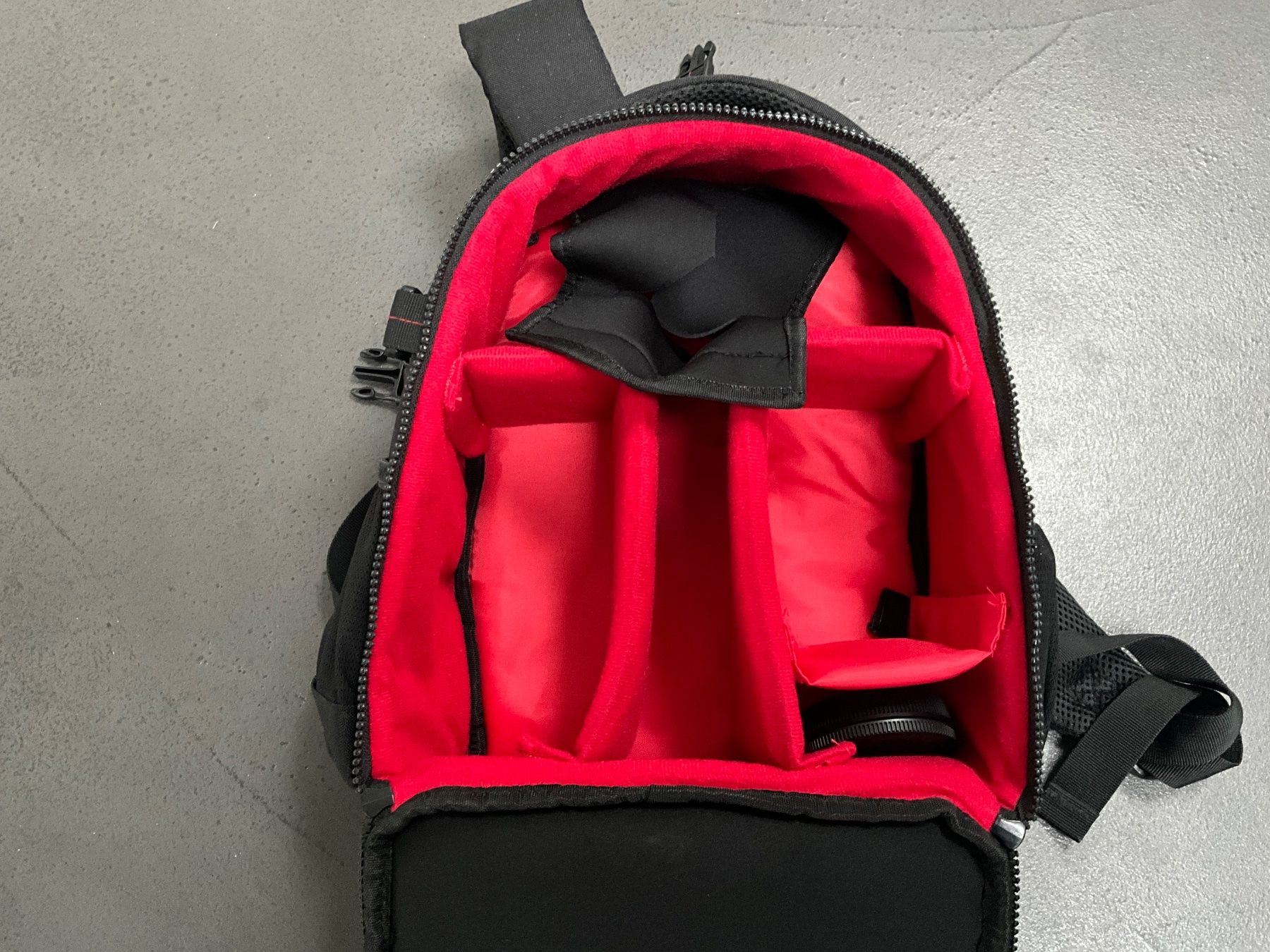 Canon Fotocamera: Canon EOS R10 Fullset inkl. Blitz, Stativ & Tasche – Nuovo (secondo la descrizione) da Volketswil venduto da Hirsi0 4