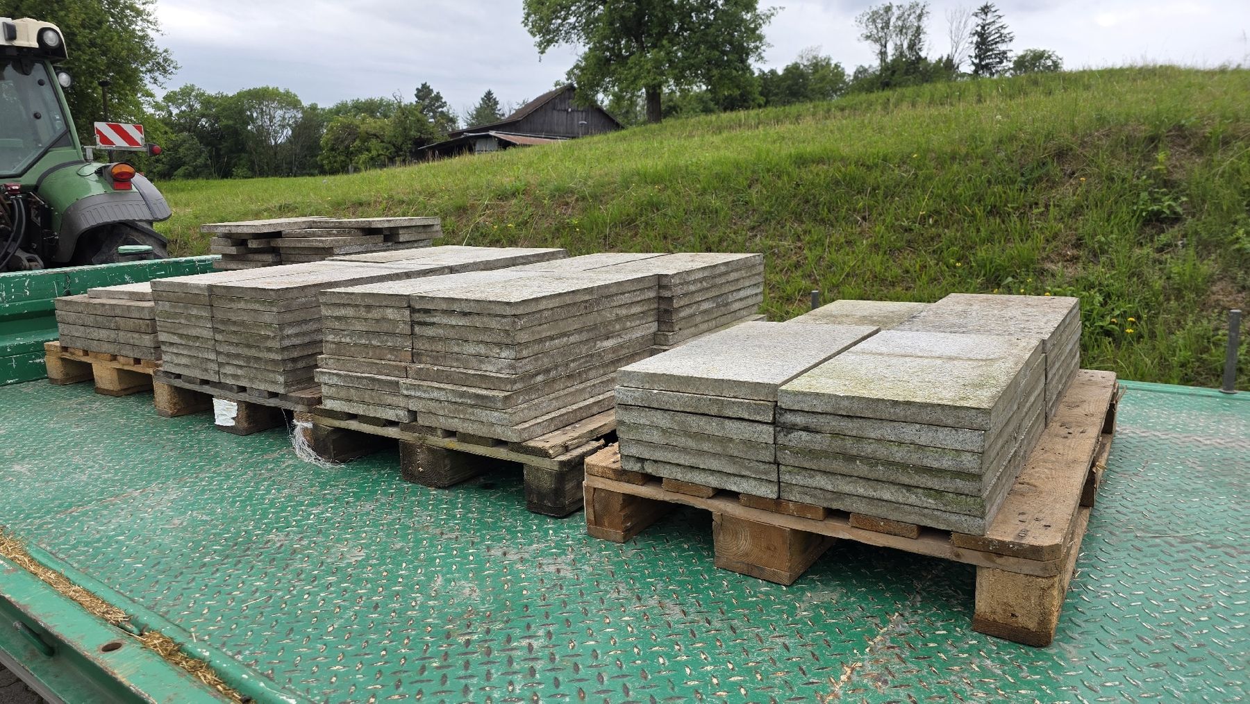 Bodenbeläge: Gartenplatten – Gebraucht aus Stäfa von Michael_gr_00