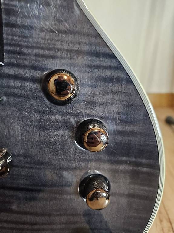 Strumenti musicali: E-Gitarre LTD EC - 401 FM – Usato da Büren an der Aare venduto da Giancarlo 4