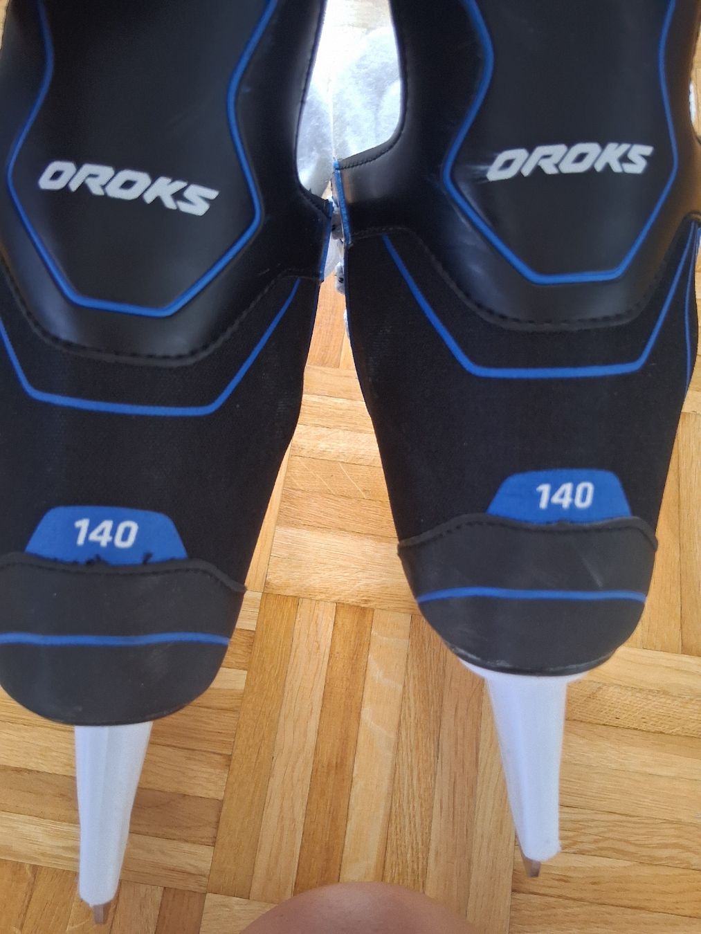 Pattini da ghiaccio: Schlittschuhe OROKS Gr. 39 – Usato da Giffers venduto da Juanita04 4