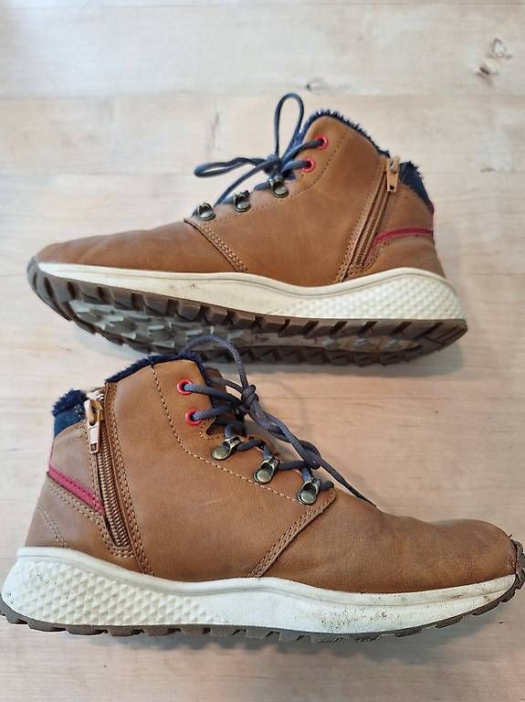 Schuhe für Jungen: Venice Winterschuhe Gr.36 – Gebraucht aus Seewis-Dorf von GAGAGAGSGAGA 1