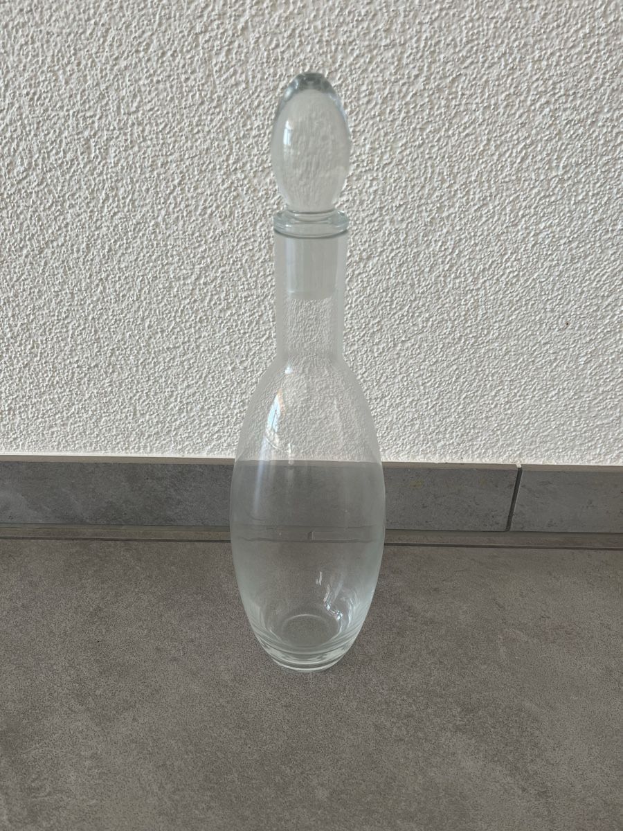 Caraffe: Glasflasche /Karaffe mit Stopfen, neuwertig, – Nuovo (secondo la descrizione) da Bottenwil venduto da Guguseli014