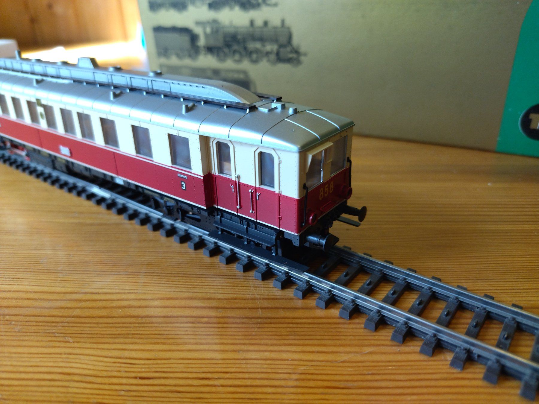 Trix Modellini di ferrovie: Trix Triebwagen 2469 (515) – Usato da Basel venduto da BeanieUp 3