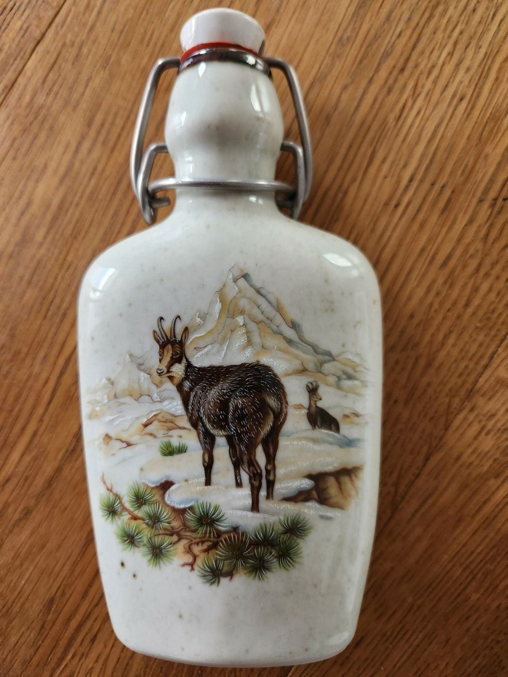 Autres: Alter, wunderschöner Flachmann mit Wildtiermotiv – D'occasion à Fanas par Rurero03