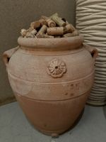 Terracotta Topf mit Deko