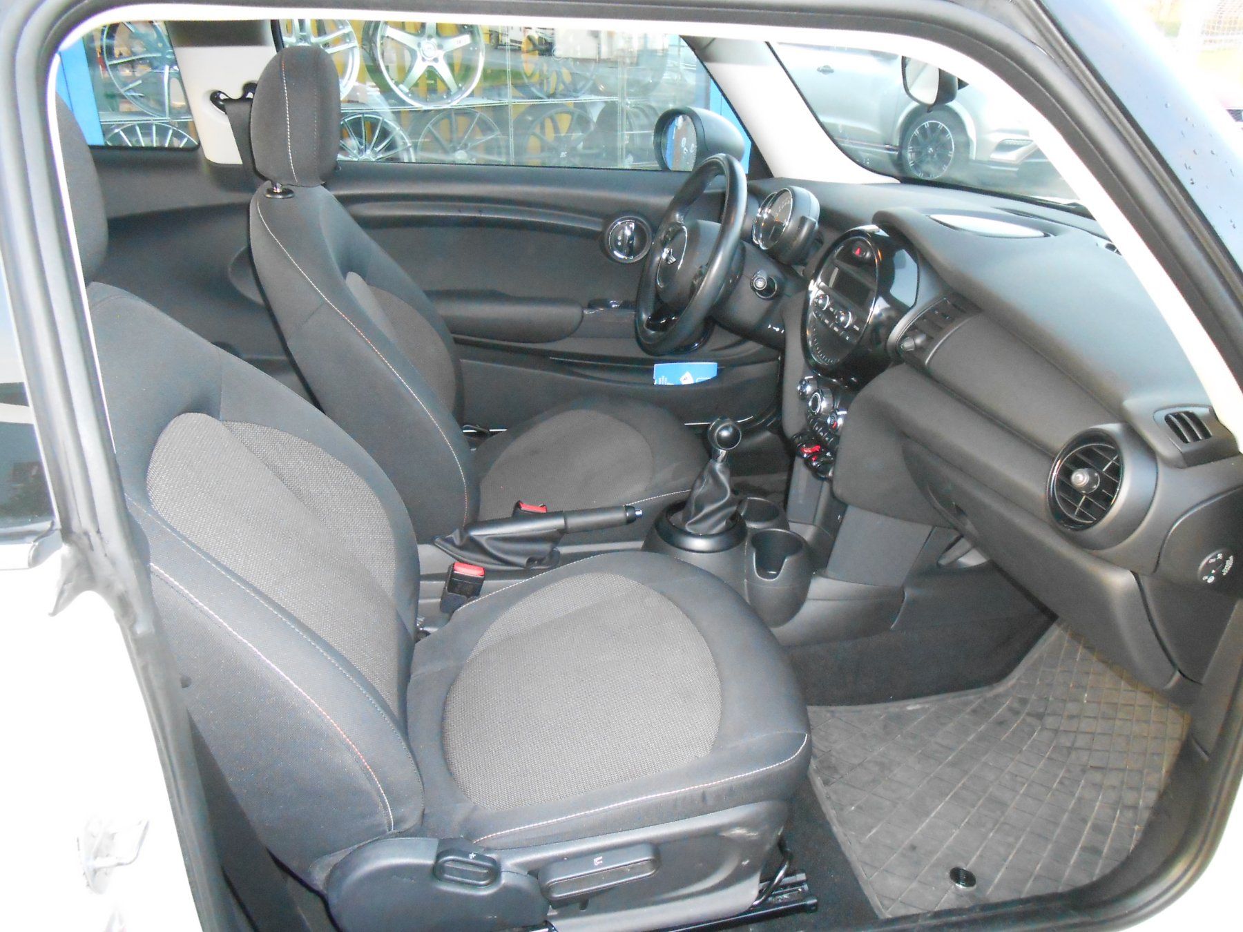 Mini Automobili: Mini One expertisée 11.2025 dès 6490.- – Usato da Léchelles venduto da guibus02 6