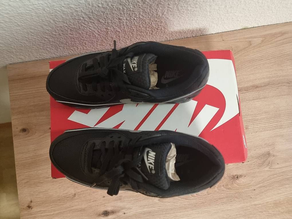 Nike Scarpe da uomo: Nike Air Max 90 (EUR 38.5) – Nuovo e nell'imballaggio originale da Brüttisellen venduto da zweezy 1