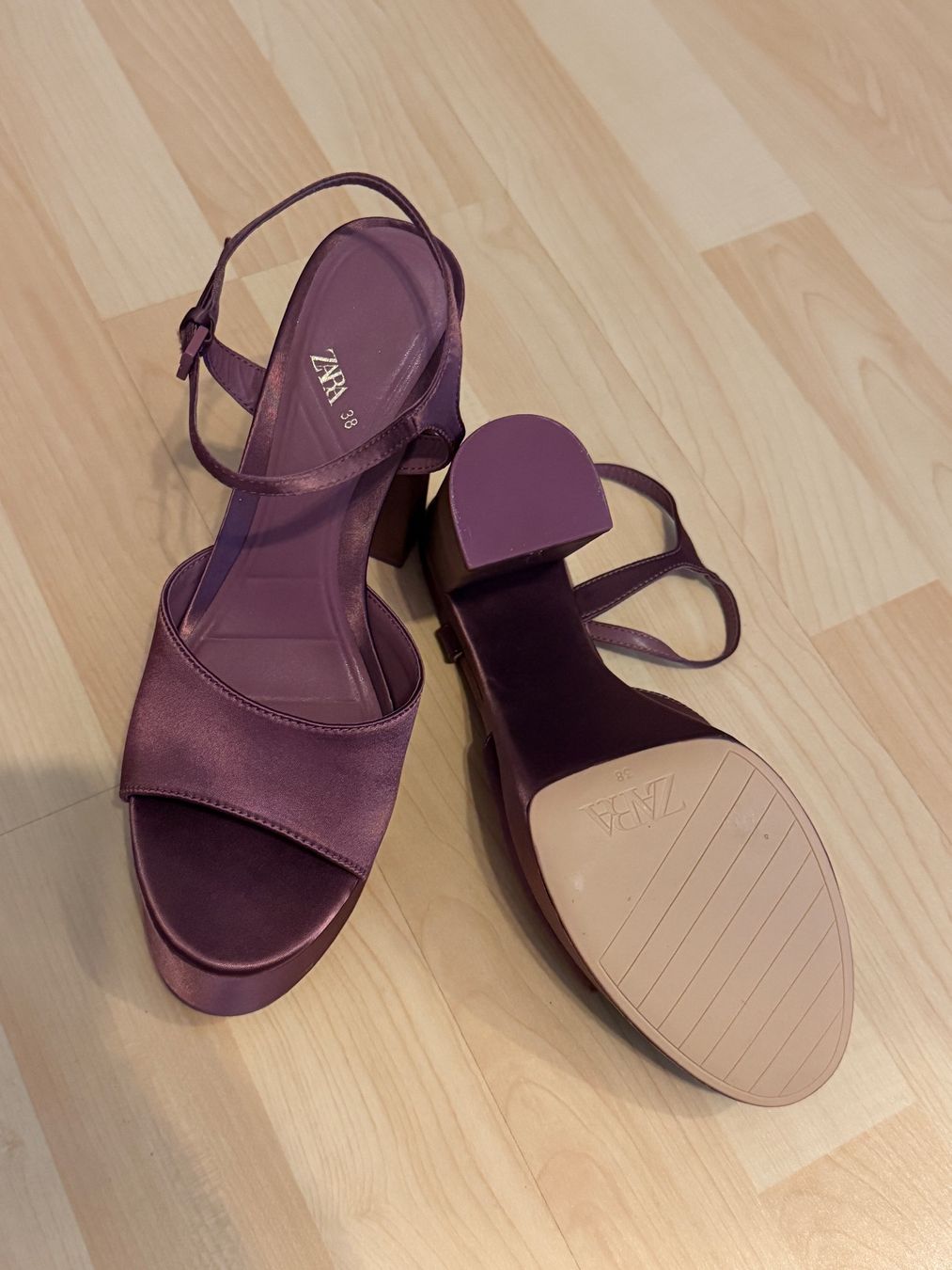 Zara Damenschuhe: Zara High Heels Grösse 38 – Neu und originalverpackt aus Hochdorf von maj_869r 1