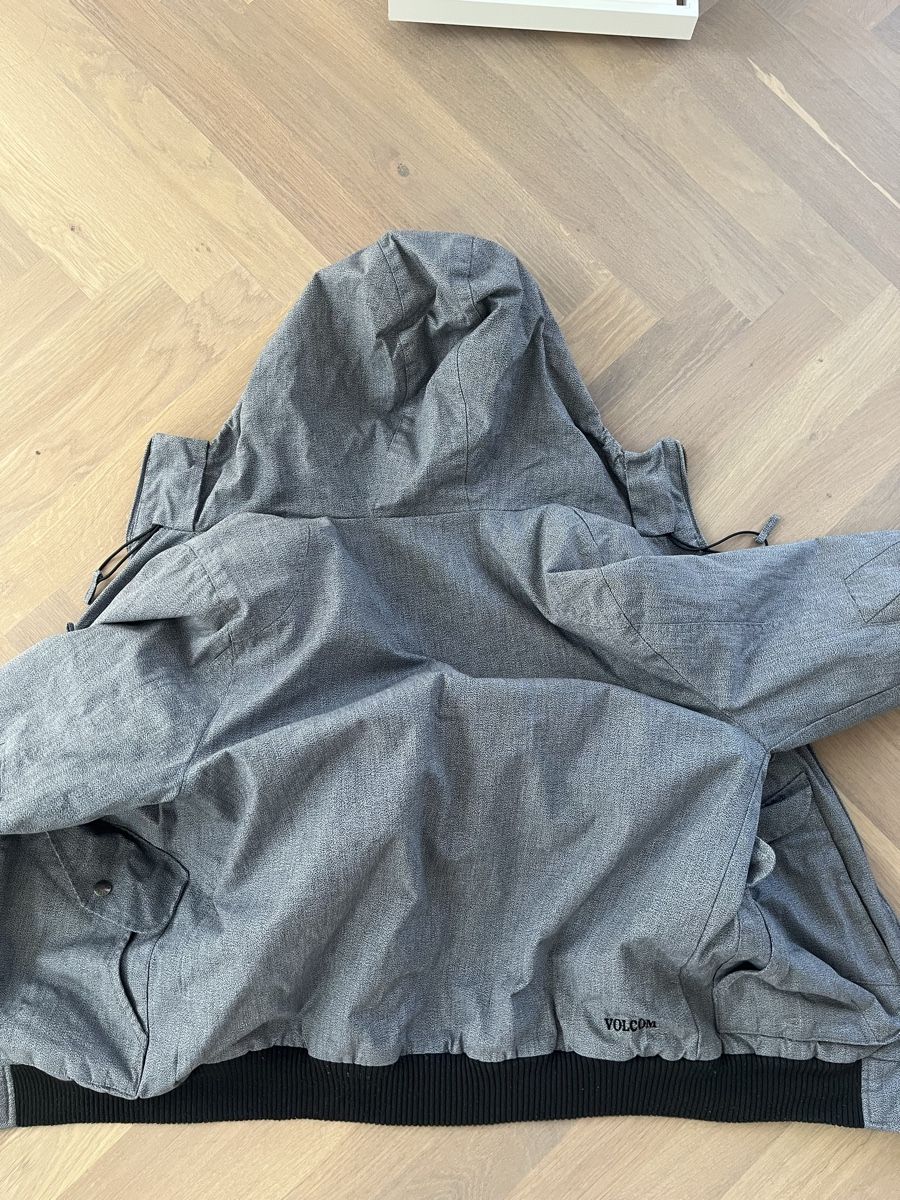 Volcom Giacche: Winterjacke Volcom Grösse M – Usato da Aarburg venduto da Barnetta07 1