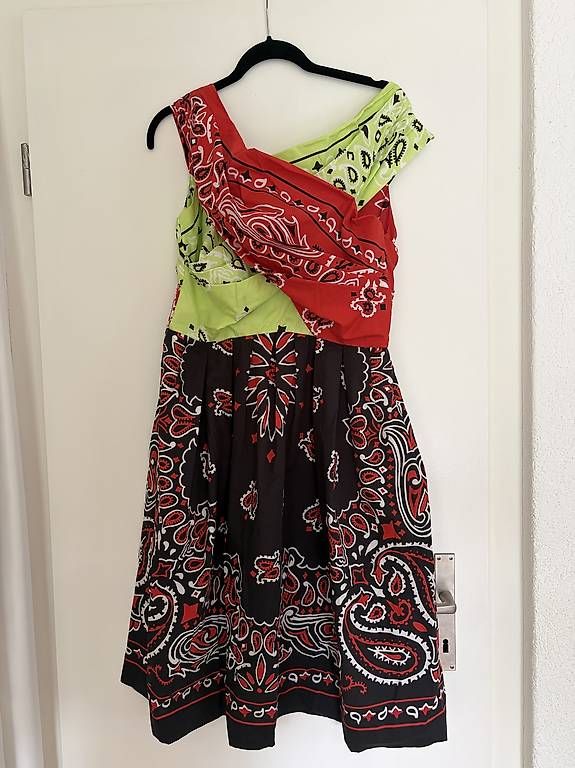 Vestiti: Moschino Designerkleid - Gr. 40 – Usato da Schliern b. Köniz venduto da tezi