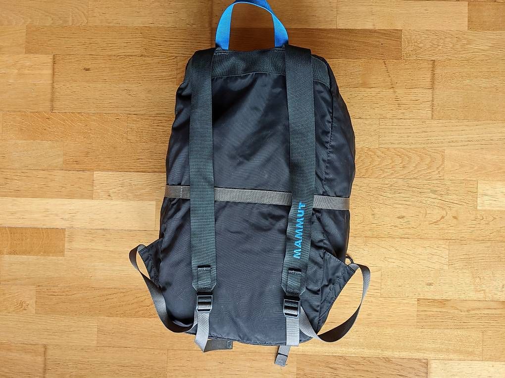 Edelrid Kletterausrüstungen: Kletterseil Edelrid 9.8 mm 50 m mit Seilsack – Gebraucht aus Innertkirchen von Flir 3