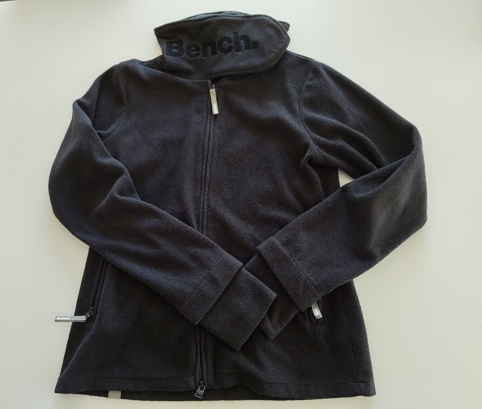North Face Lotti di vestiti: Fleecejacken Set – The North Face, Vaude, Bench.. – Usato da Sion venduto da Mizzaa 7