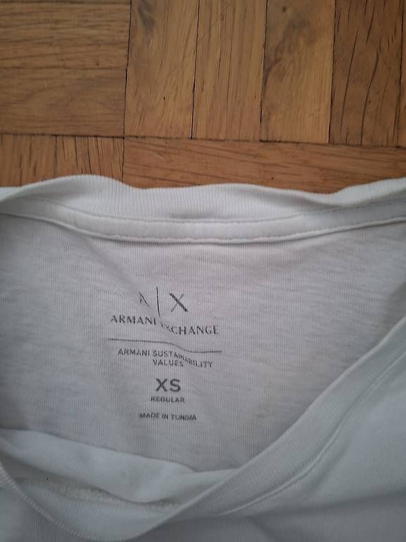T-Shirts: Armani exchange T-Shirt – Gebraucht aus Wetzikon ZH von cet_6fbf 2