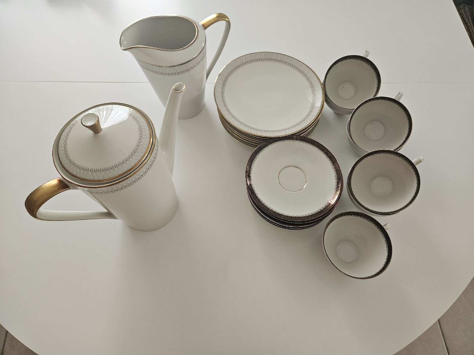 Set di piatti: Kaffeeservice Mitterteich Bavaria, – Usato da Lachen SZ venduto da kat_97