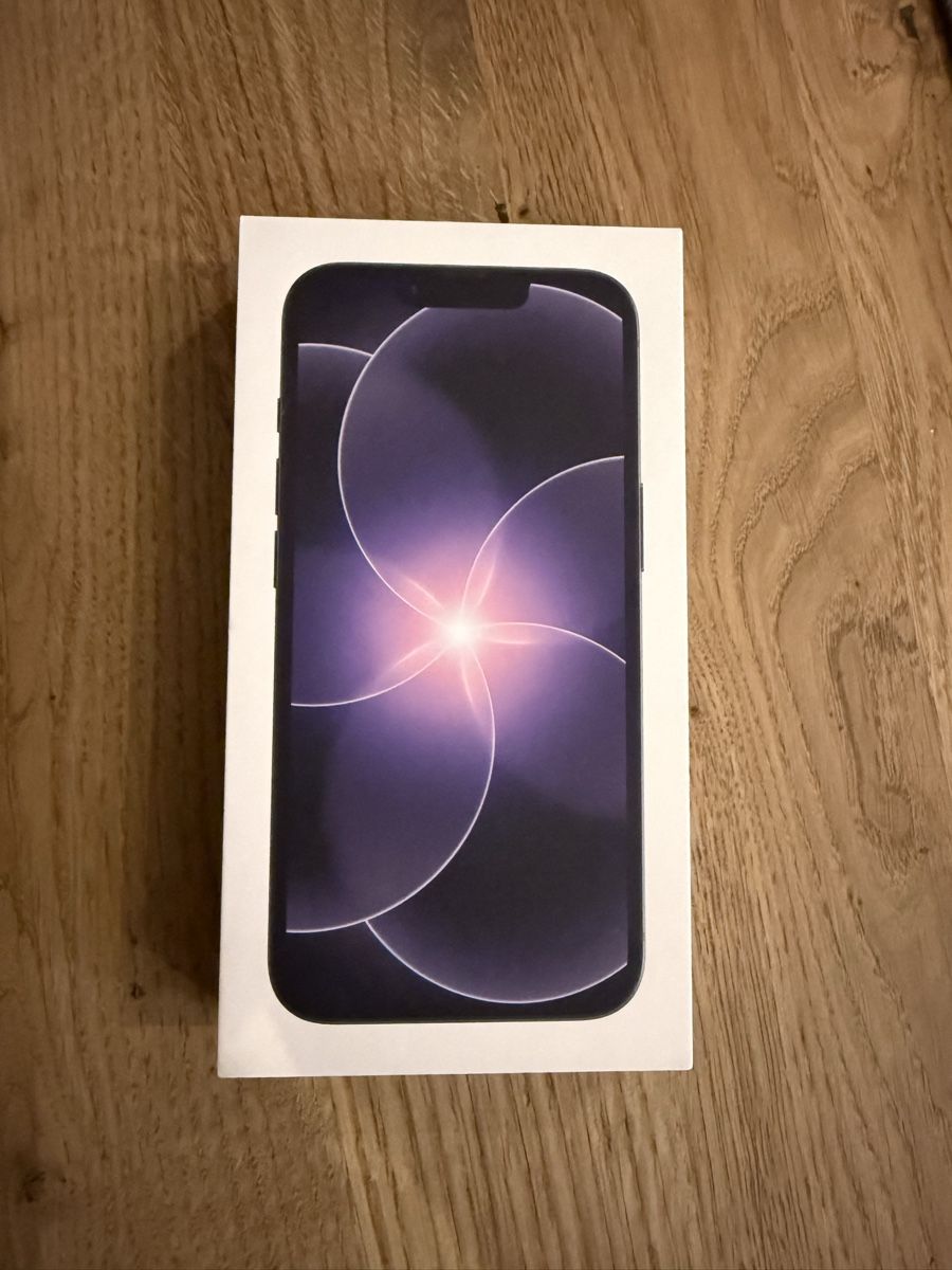 Apple Telefoni cellulari / Smartphones: IPhone 17e black 256GB – Nuovo e nell'imballaggio originale da Scherzingen venduto da mar_f6q6 1