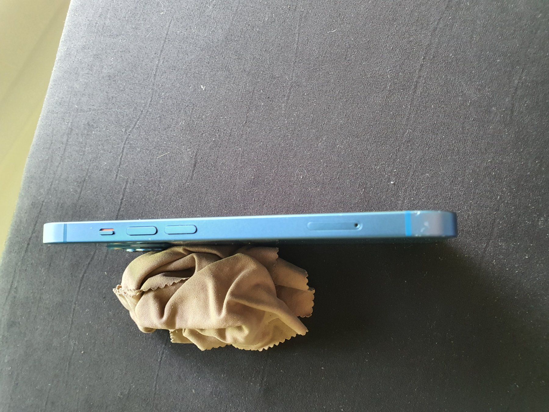 Apple Telefoni cellulari / Smartphones: iPhone 13 128 GB – Usato da Sursee venduto da sovereign994 3