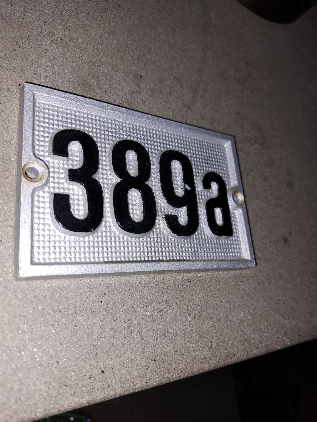 Insegne: Hausnummer 389 und 389a, Vintage  – Usato da Kölliken venduto da Upcycling-by-Mc-TAM 1