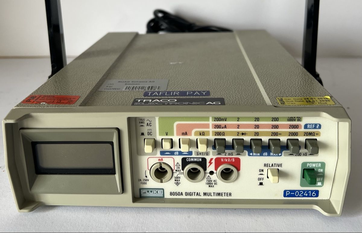 Fluke Misurare: Fluke 8050A Digital Multimeter True RMS Tischgerät – Usato da Oberhofen Thun'see venduto da SwissTreasure