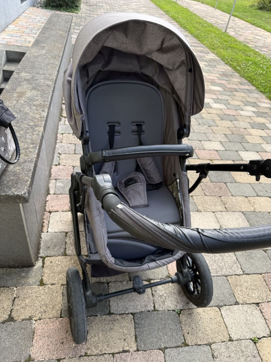 Carrozzine: Kinderkraft Kinderwagen, Grau – Usato da Bern venduto da Anita_13 1