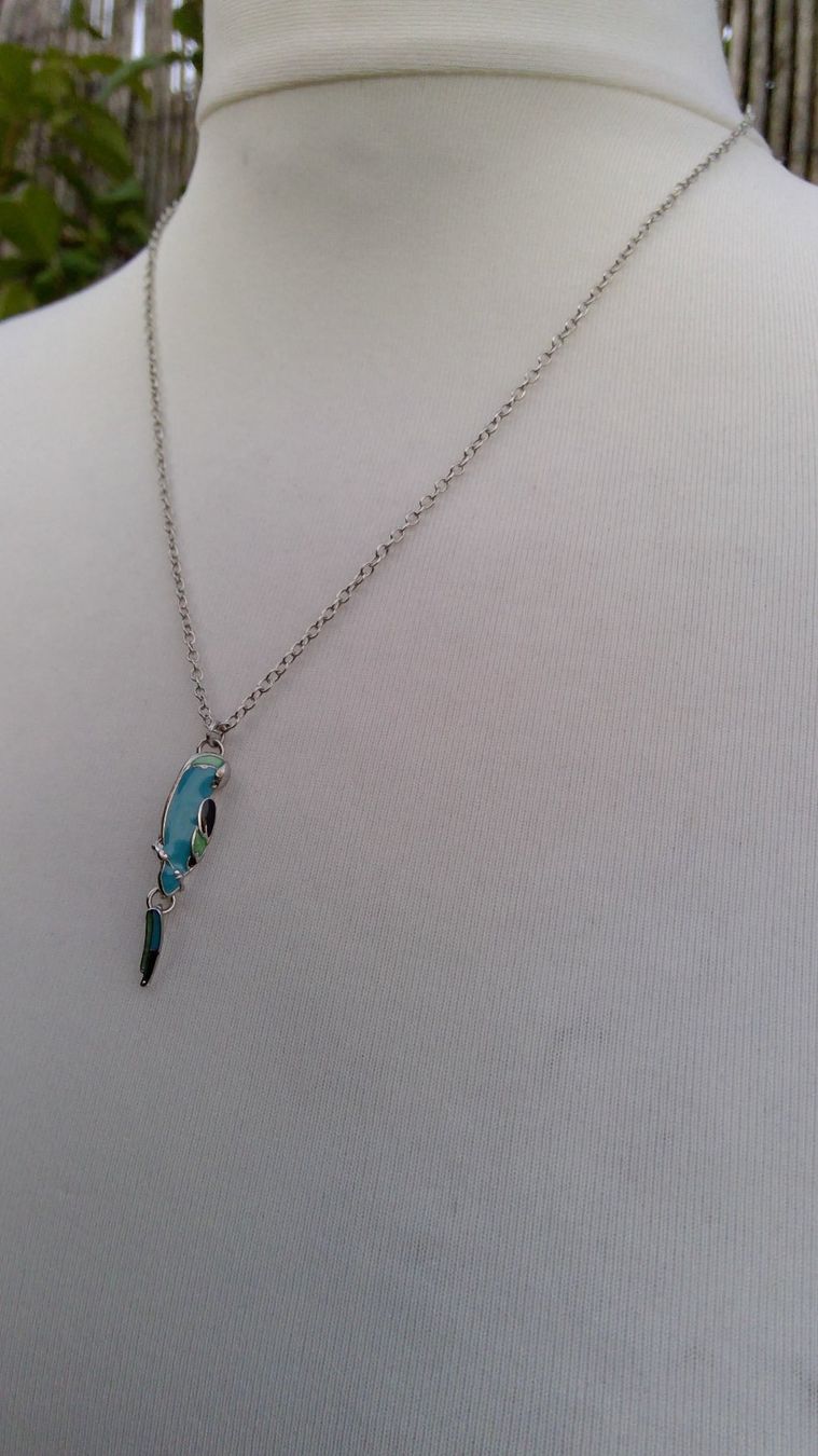 Catenine: Collier avec pendentif PERROQUET bleu turquoise, NEUF – Nuovo e nell'imballaggio originale da Agiez venduto da chouchanelle 2