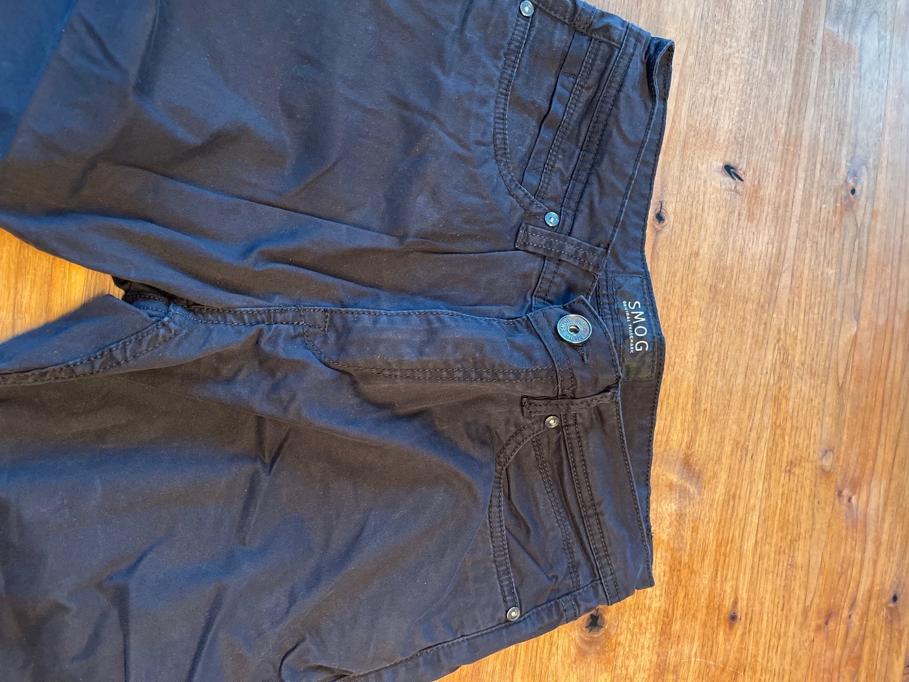 Pantaloni: Hose schwarz – Usato da Schnottwil venduto da Garuso 1
