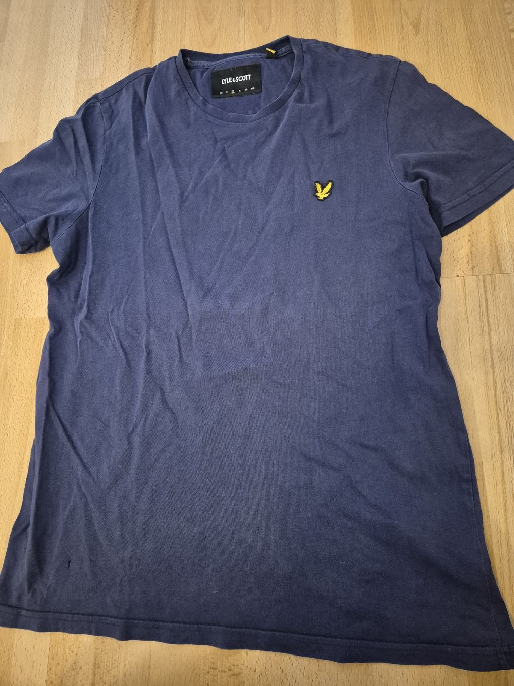 T-shirt: T-Shirt Lyle & Scott Gr. M – Usato da Zug venduto da puzzle73