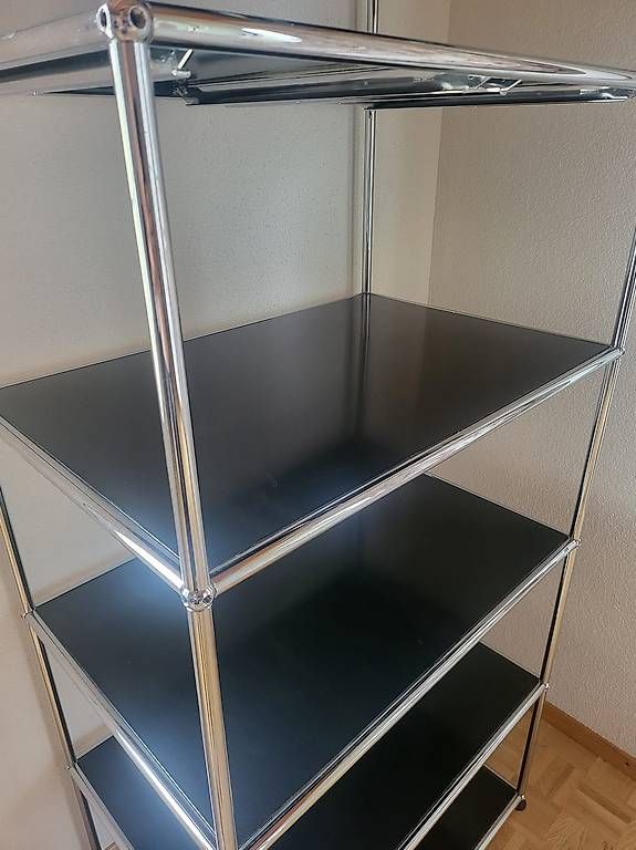 USM Scaffali: USM Haller Regal / Schwarz / 5 Fächer – Usato da Wernetshausen venduto da sb9_r8xb 1