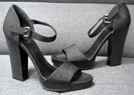 Sandalen / Sandales Prada .39 Seide / soie