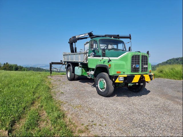Saurer Autocarri: Verkaufe Saurer D 330 N 4x4 – Usato da Neuheim venduto da Setra411