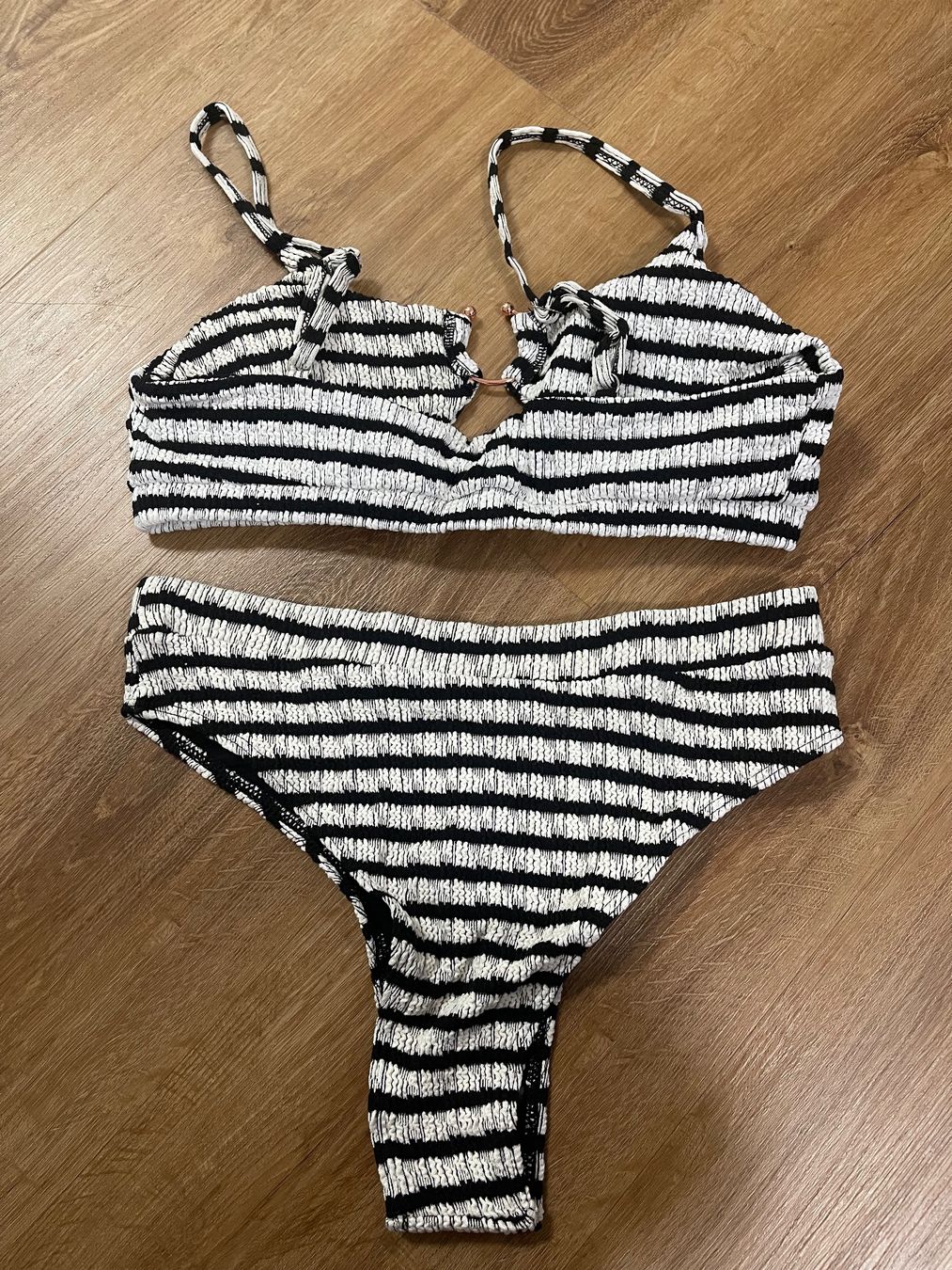 Costumi da bagno & Bikini: Gestreifter Bikini Neu Gr M Schwarz-Weiss – Nuovo e nell'imballaggio originale da Bassersdorf venduto da Sandy456 4