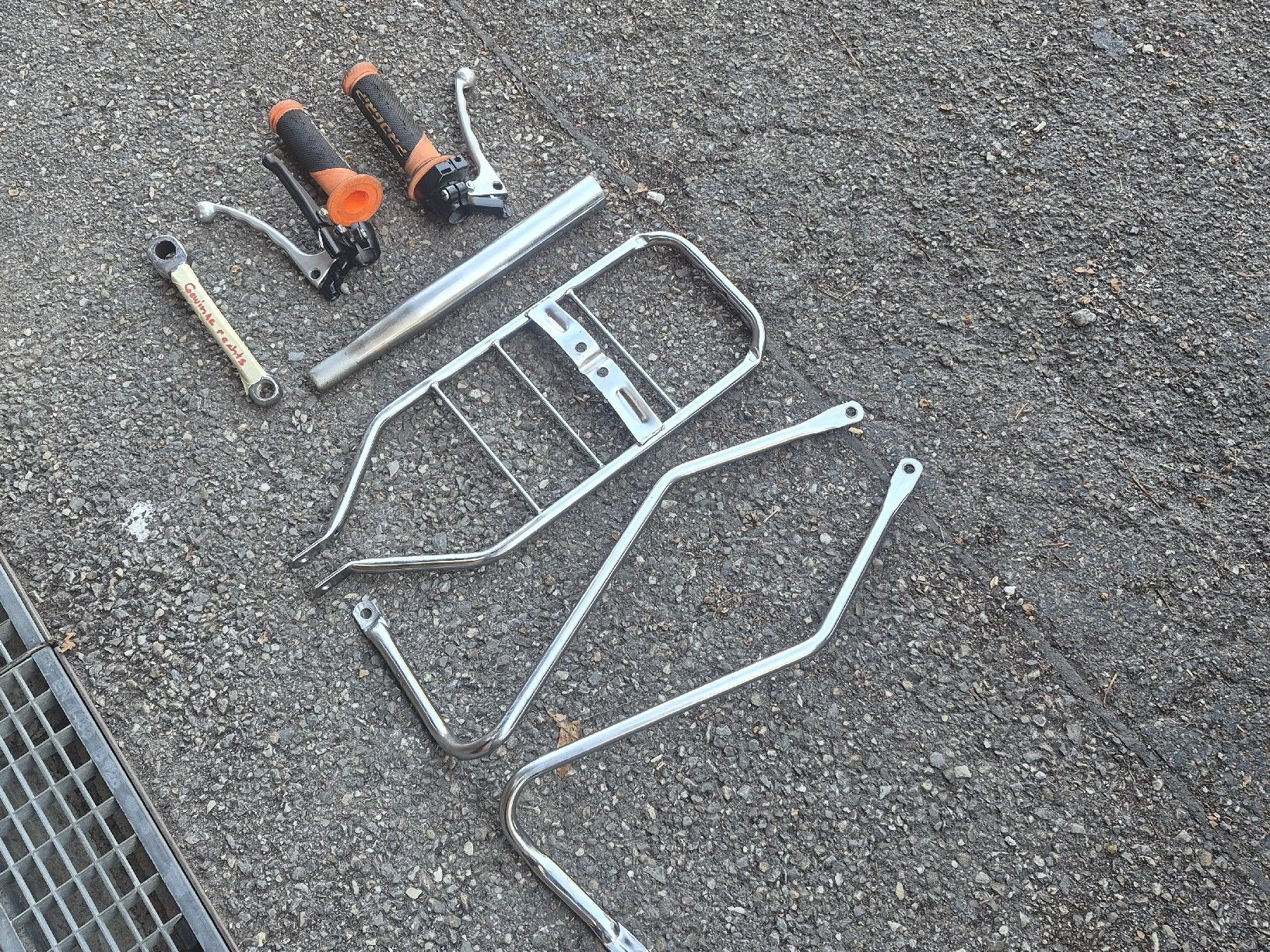 Puch Mofa-Ersatzteile: Puch Maxi S div. Teile ab 1.- – Gebraucht aus Belp von intru 1