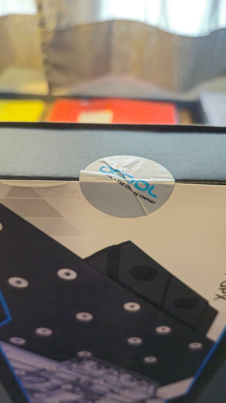 Alphacool Componenti elettronici: Alphacool Eisblock Aurora Acryl GPX-A Radeon RX 6800/6800XT – Nuovo e nell'imballaggio originale da St.Gallenkappel venduto da Rayman1909 3