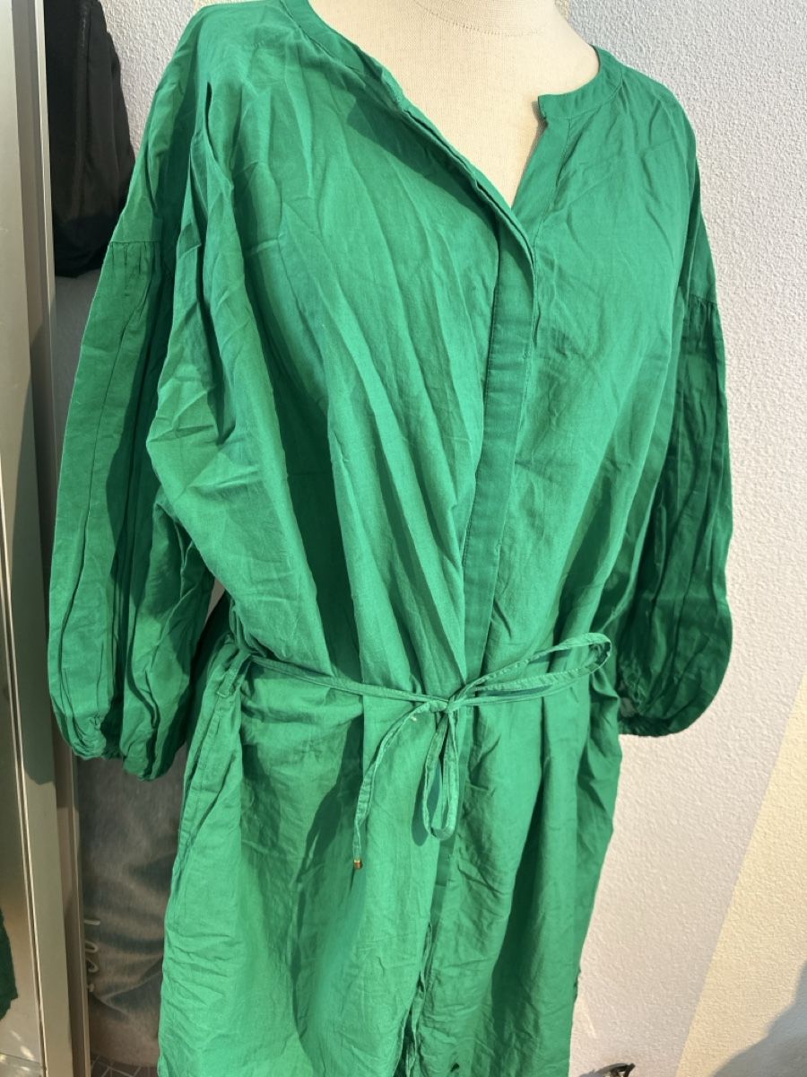 Robes: grünes Sommerkleid Gr. 38  – D'occasion à Bassersdorf par Ayumiyamaguchi 1