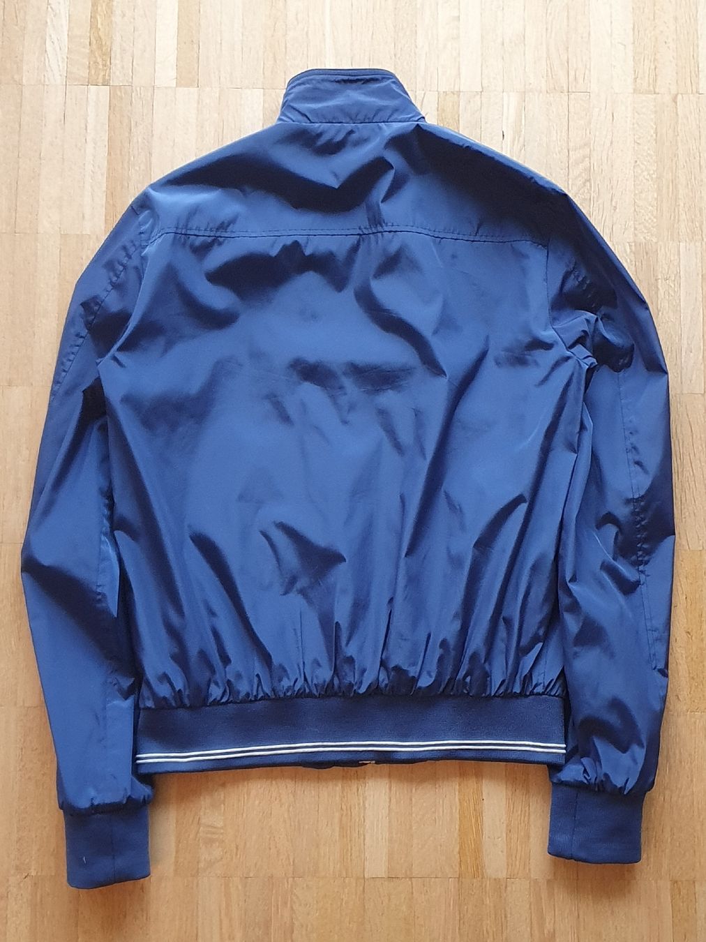 Giacche: Schöne Übergangsjacke Blau – Usato da Luzern venduto da Alles15stutz 2