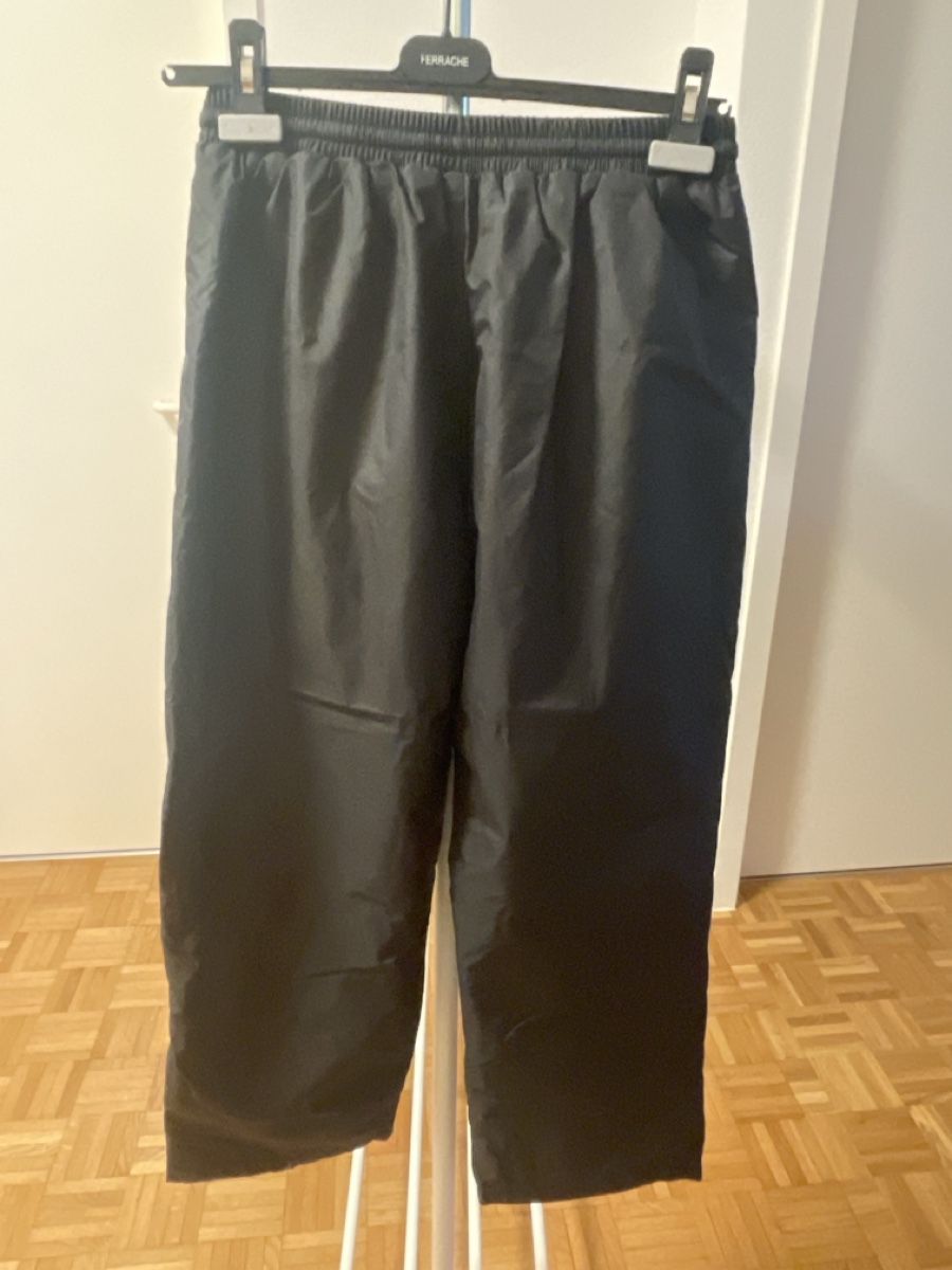 Hosen: Pantalon de ski chaud et imperméable, taille ajustable! – Gebraucht aus Yverdon-les-Bains von mar_hg5t 1
