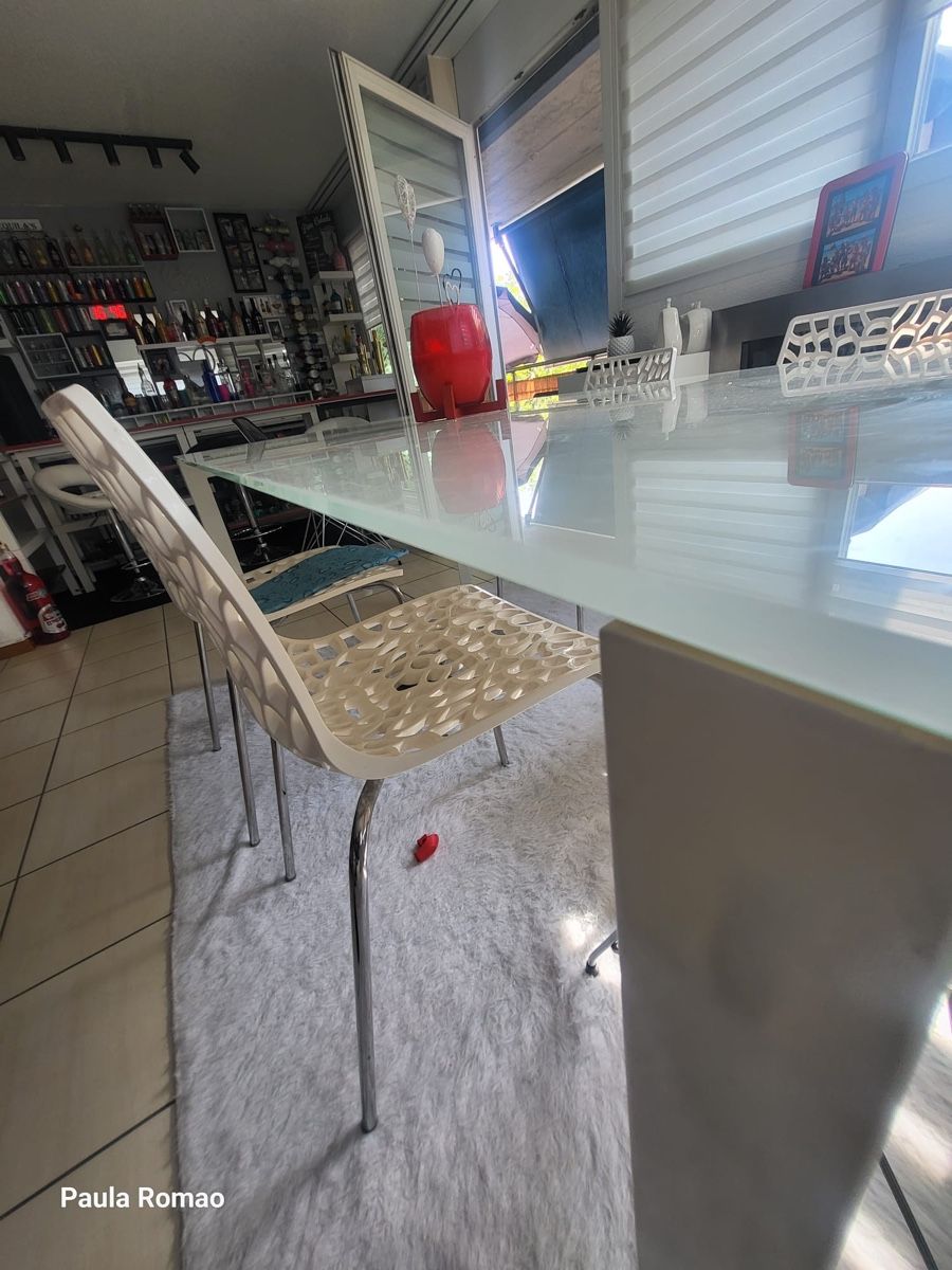 Tavoli: Table à manger/ Table de séjour – Usato da Crissier venduto da kel_7pbh 3