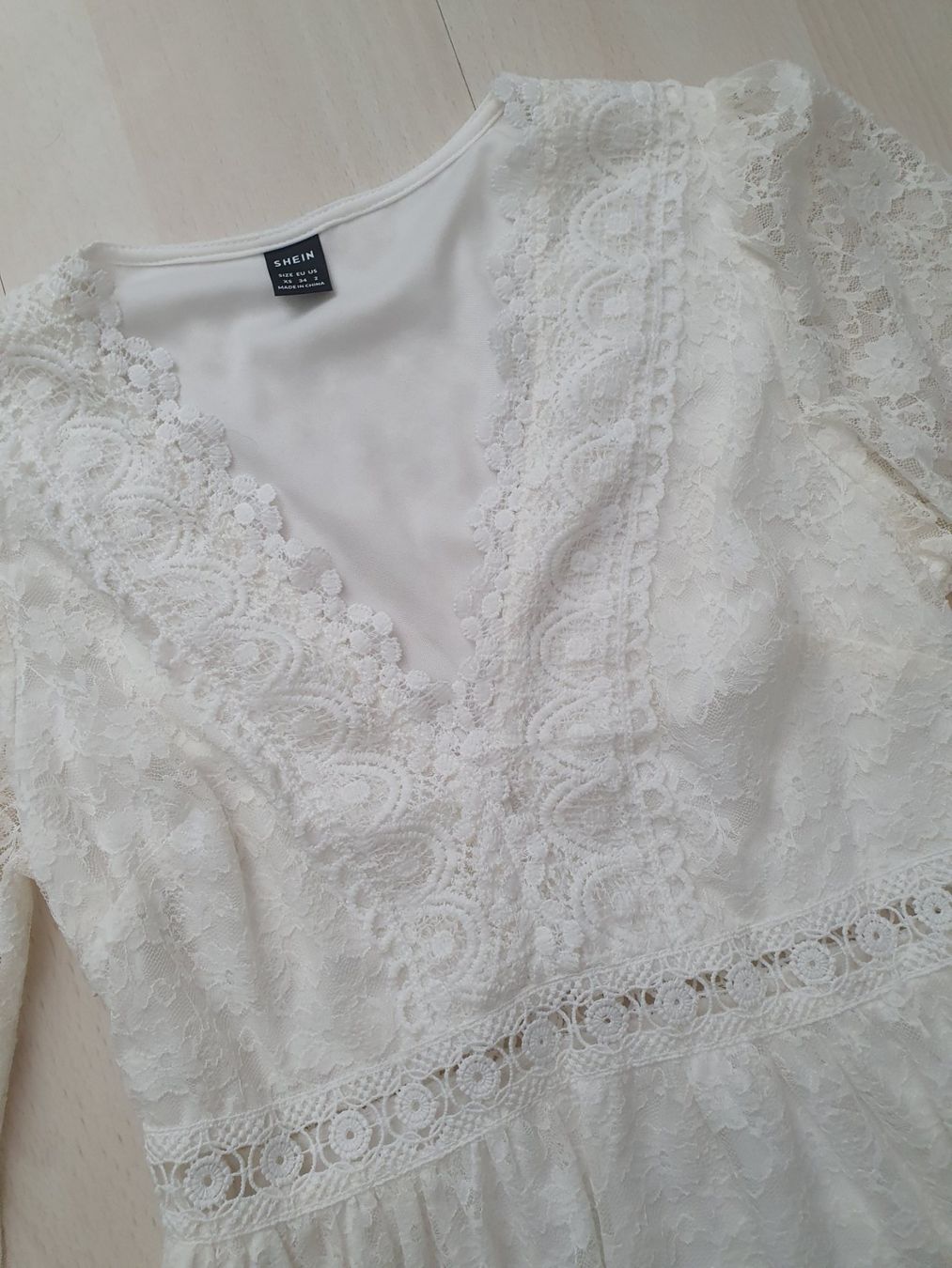 Robes: Helles Spitzen Blusenkleid Gr XS – D'occasion à Münsingen par BlackTears-3 3