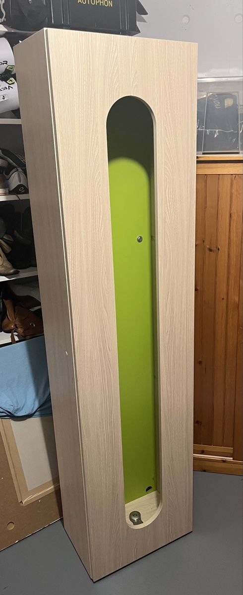 Regale: Bettüberbau, Gestell grün mit LED – Gebraucht aus Biberist von Bidu18