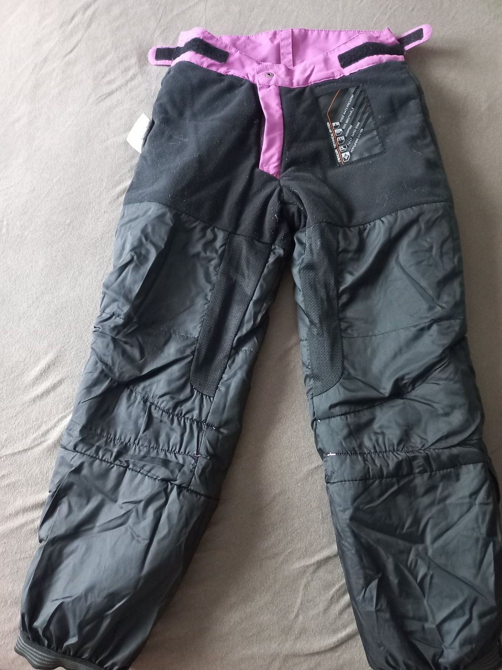 Pantaloni: Skihose Obscure gr.128 – Usato da Bachenbülach venduto da enigmatic 4