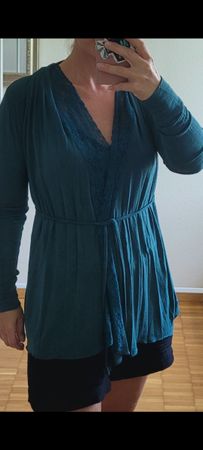 Anouk Cardigan Grün Gr. S/M mit Spitze, guter Zustand