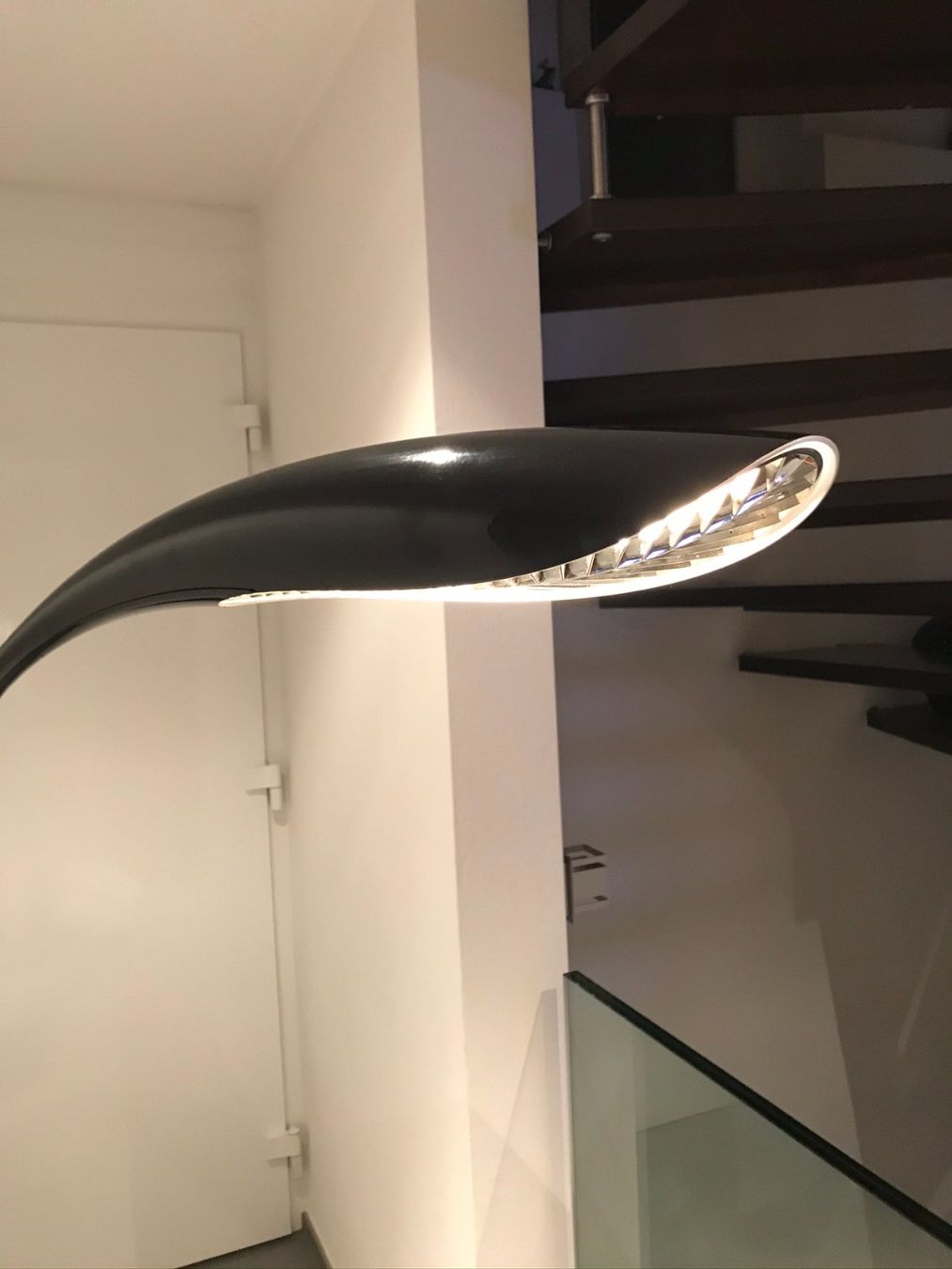 Artemide Lampade: ARTEMIDE DORIDE TERRA Designer-Steleuchte – Usato da Hüttikon venduto da mduke1 2