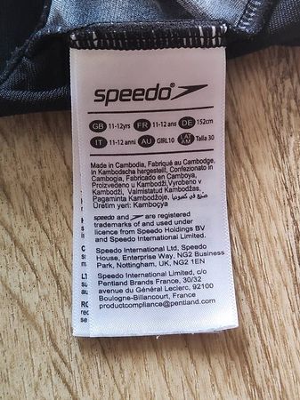 Badekleid Gr. 152 neuwertig 