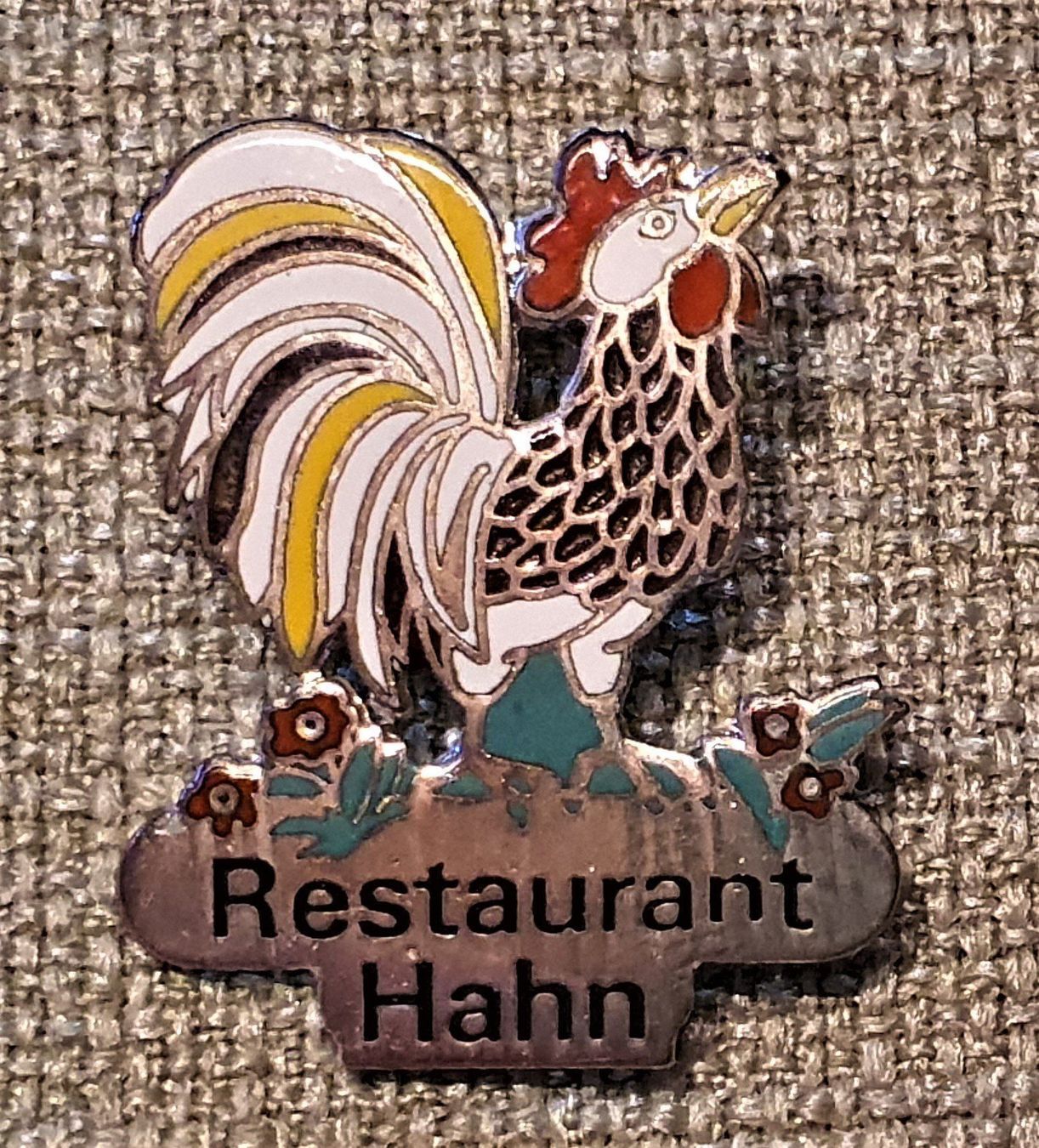 Placchette & Badge: M383 - Pin Feuerwehr Restaurant Hahn – Usato da Reinach BL venduto da Boston-Verkauf