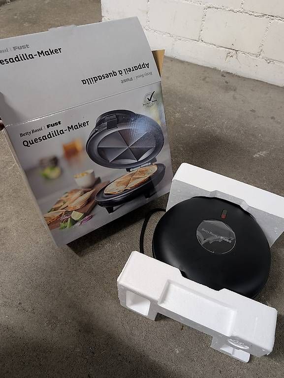 Fust Appareils de cuisine: NEU Fust Quesadilla-Maker Betti Bossi Sandwich – Neuf avec emballage d'origine à Frauenfeld par Yuriy